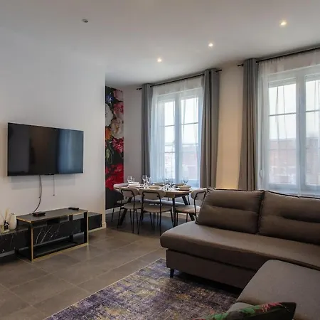 Apartamento Au Salon Des Muses - T3 Confort Au Coeur D'abbeville *