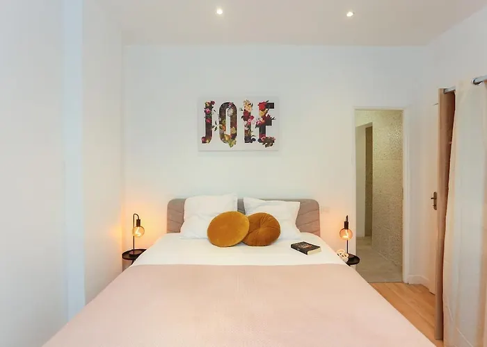 Apartamento Au Salon Des Muses - T3 Confort Au Coeur D'abbeville